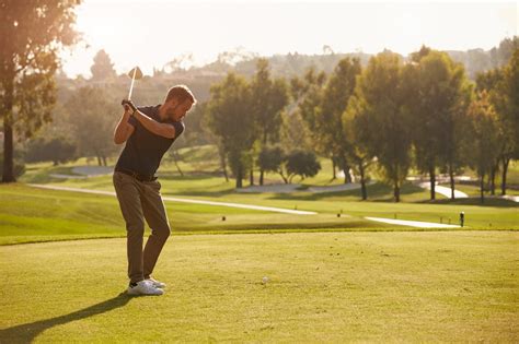 The Swinging Magic Mindset: Achieving Peak Performance on the Golf Course